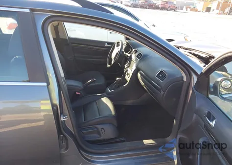 2013 Volkswagen Jetta Sportwagen 2.0L Tdi z USA, uszkodzony, nr VIN 3VWPL7AJ5DM680130